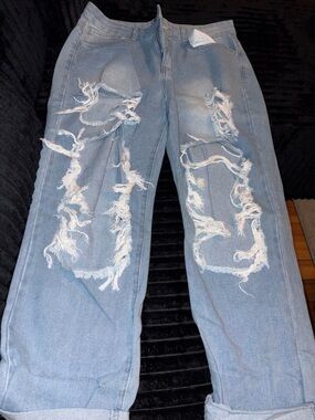 SHEIN Light Blue Distressed Wide-Leg Jeans